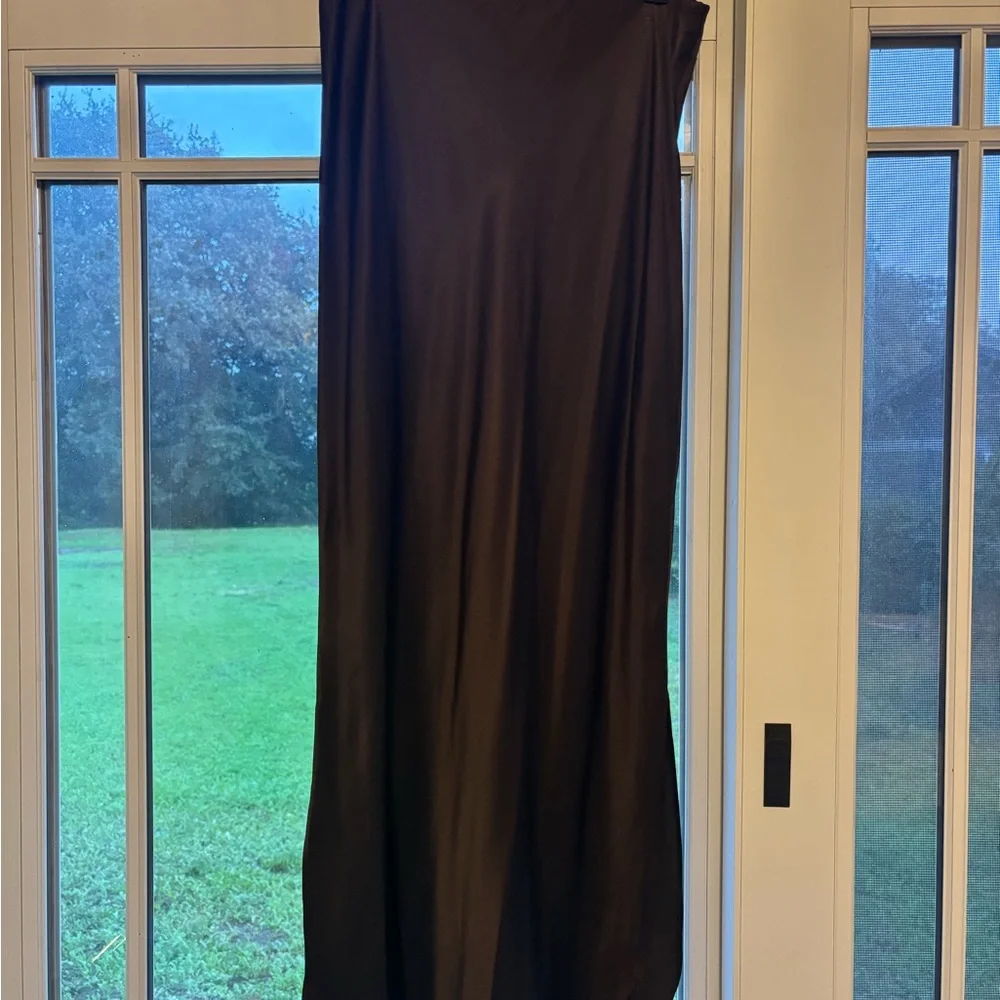 Banana Republic 100% Silk chocolate brown maxi skirt. Medium. - Picture 3 of 9